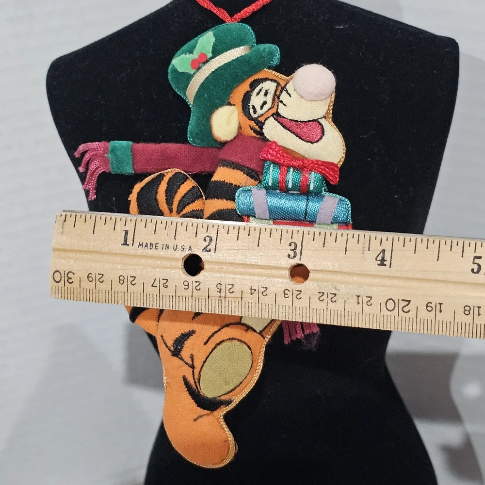 Disney Christmas Ornament Vintage Tigger delivers Gifts 🎁 Soft 2 sided L👀K